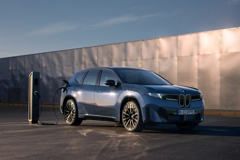 BMW iX3 - Mobilsiden.dk
