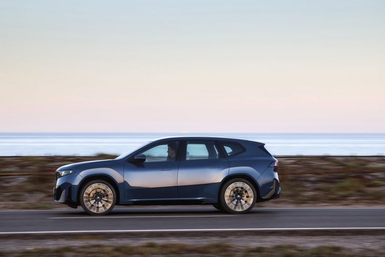 BMW iX3 - Mobilsiden.dk