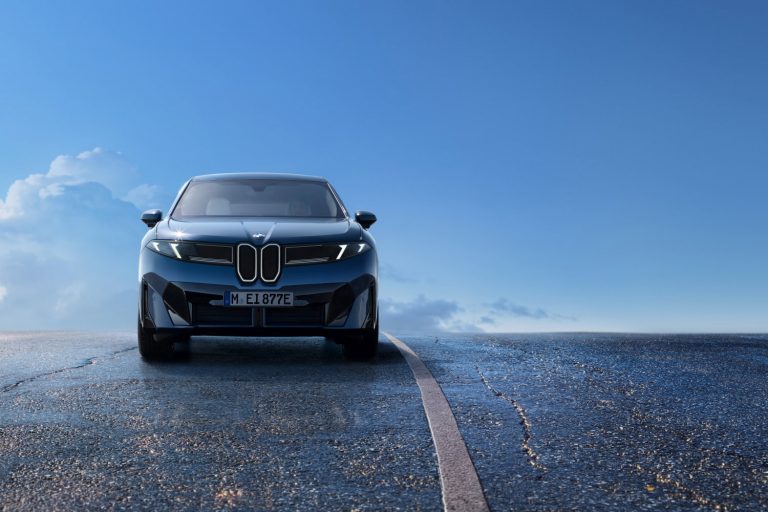 BMW iX3 - Mobilsiden.dk