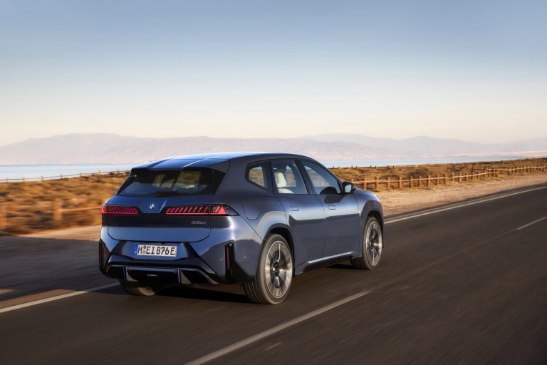 BMW iX3 - Mobilsiden.dk