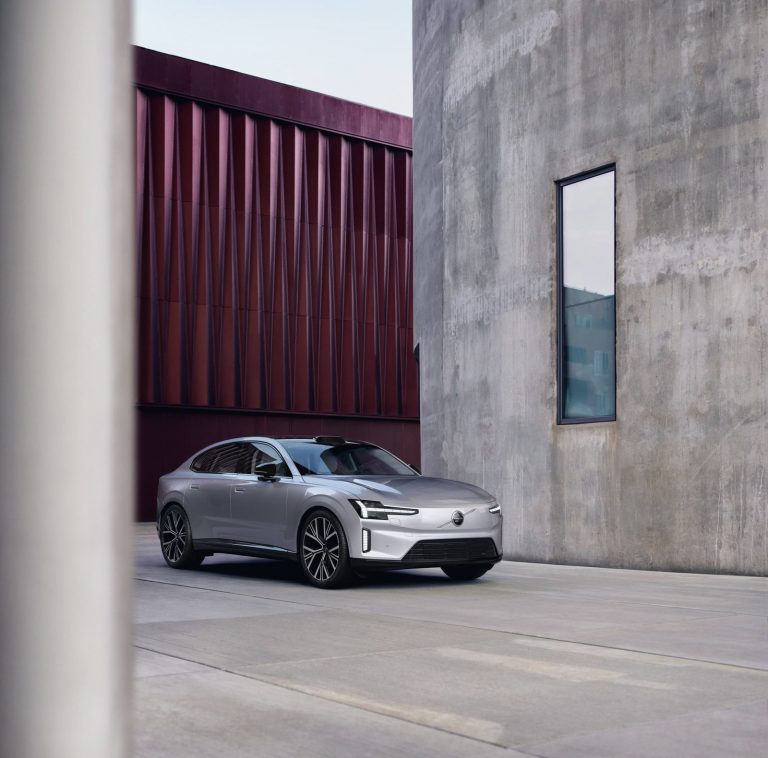 Volvo ES90 - Mobilsiden.dk