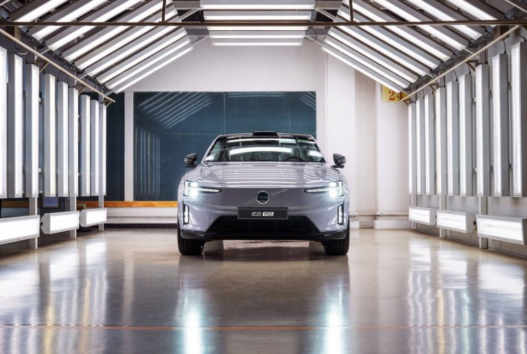 Volvo ES90 - Mobilsiden.dk