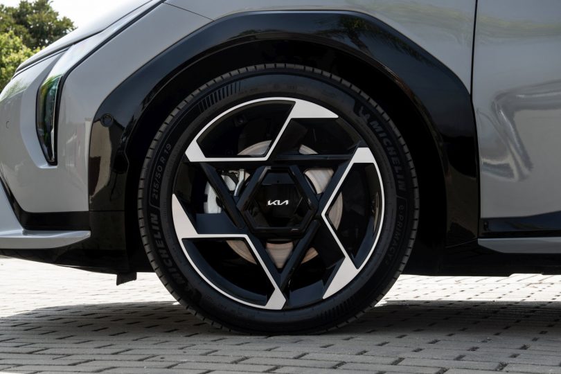 Kia EV4 Hatchback - Mobilsiden.dk