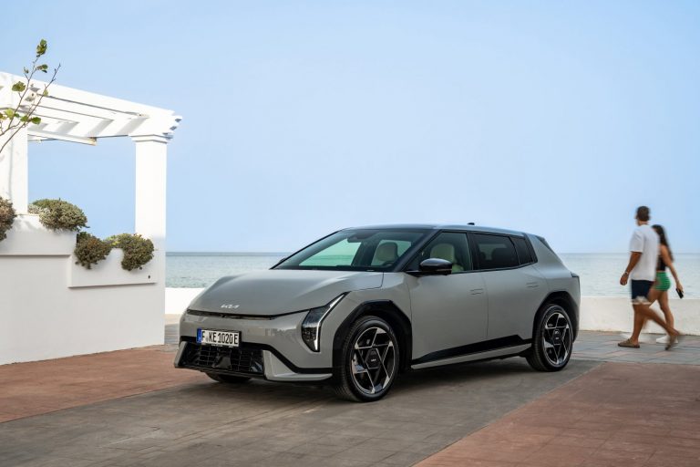 Kia EV4 Hatchback - Mobilsiden.dk