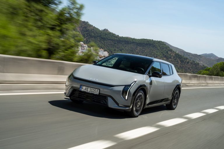 Kia EV4 Hatchback - Mobilsiden.dk