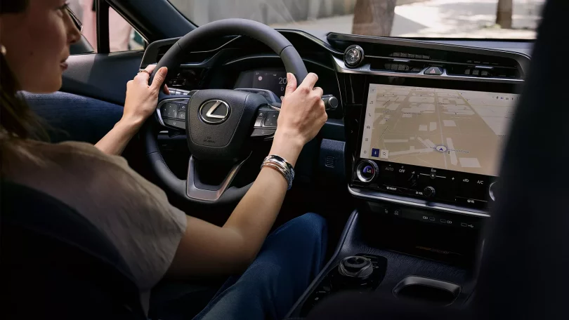 Lexus RZ - Mobilsiden.dk