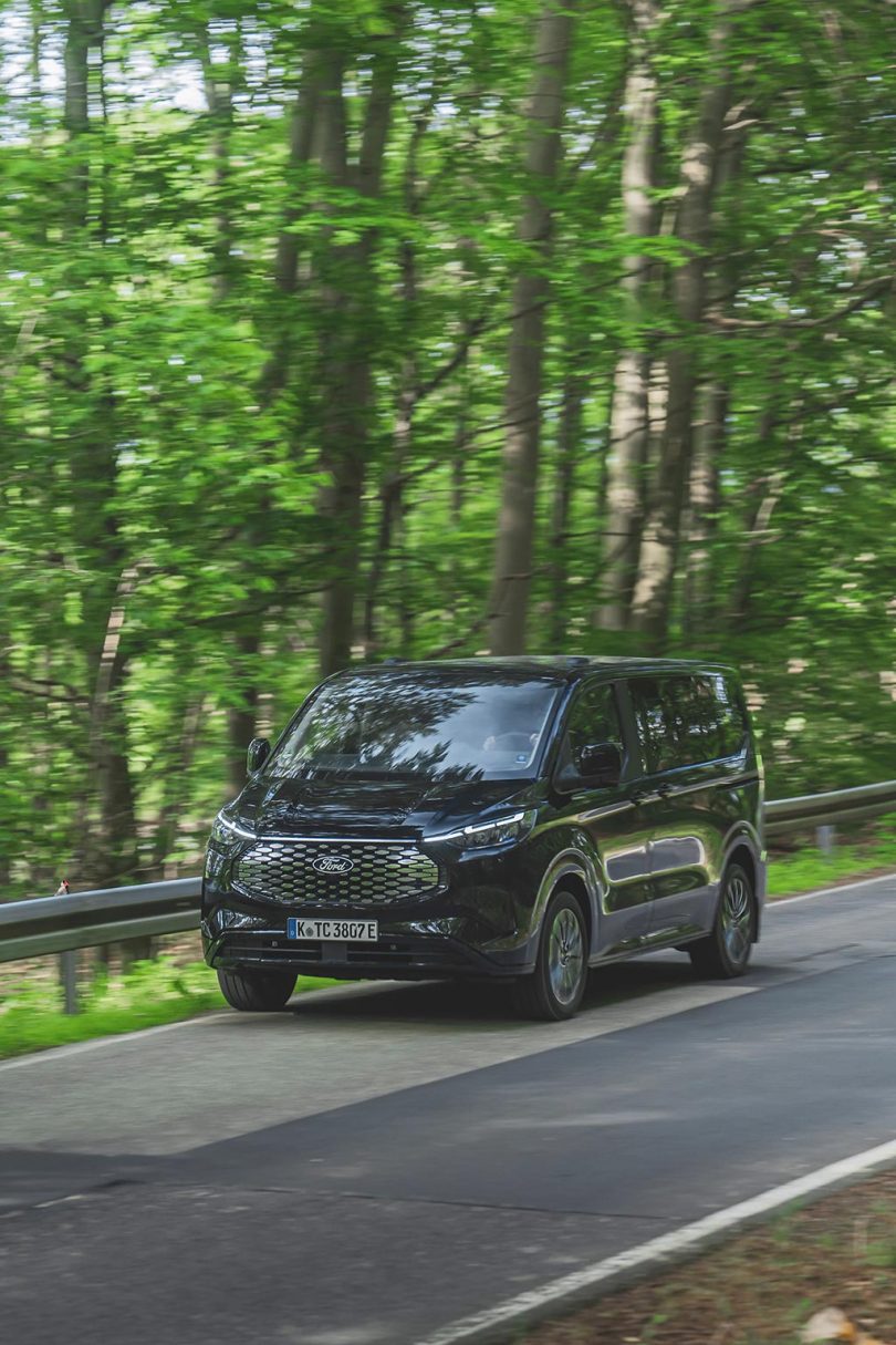 Ford E-Tourneo Custom - Mobilsiden.dk