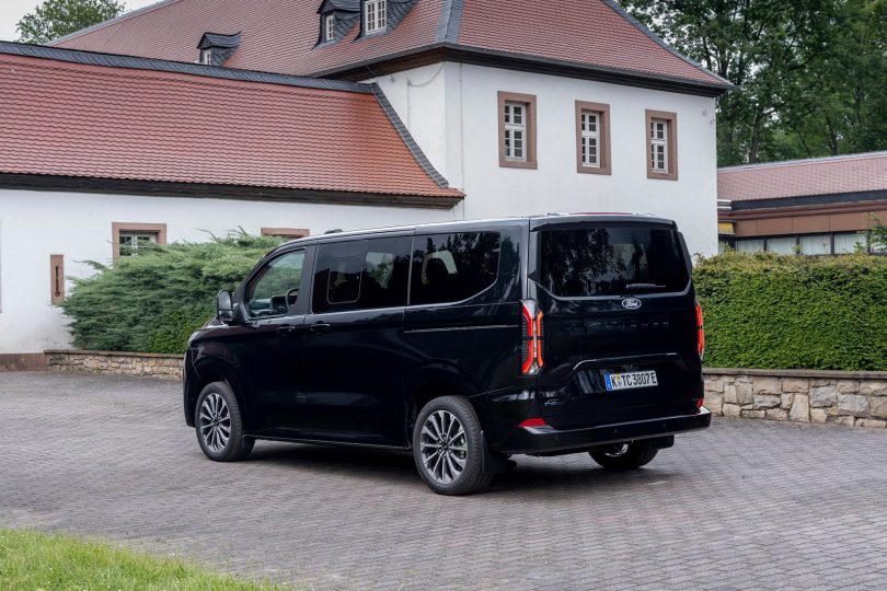 Ford E-Tourneo Custom - Mobilsiden.dk