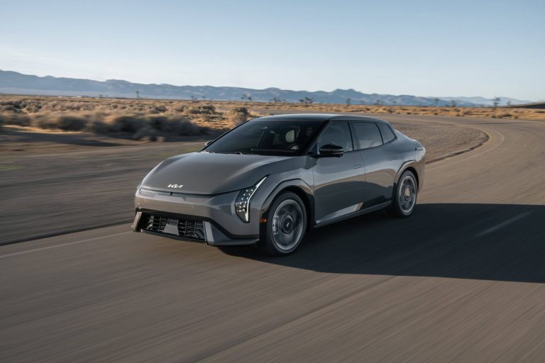 Kia EV4 Fastback - Mobilsiden.dk