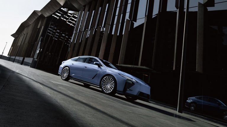 Lexus ES - Mobilsiden.dk