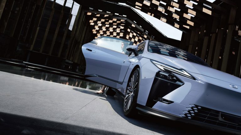 Lexus ES - Mobilsiden.dk