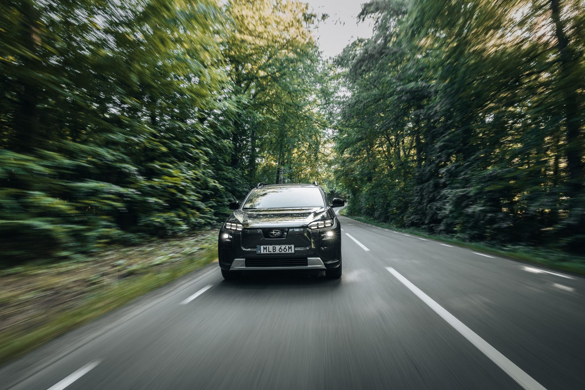 Ny Subaru med firehjulstræk og 526 km rækkevidde skal udfordre Tesla