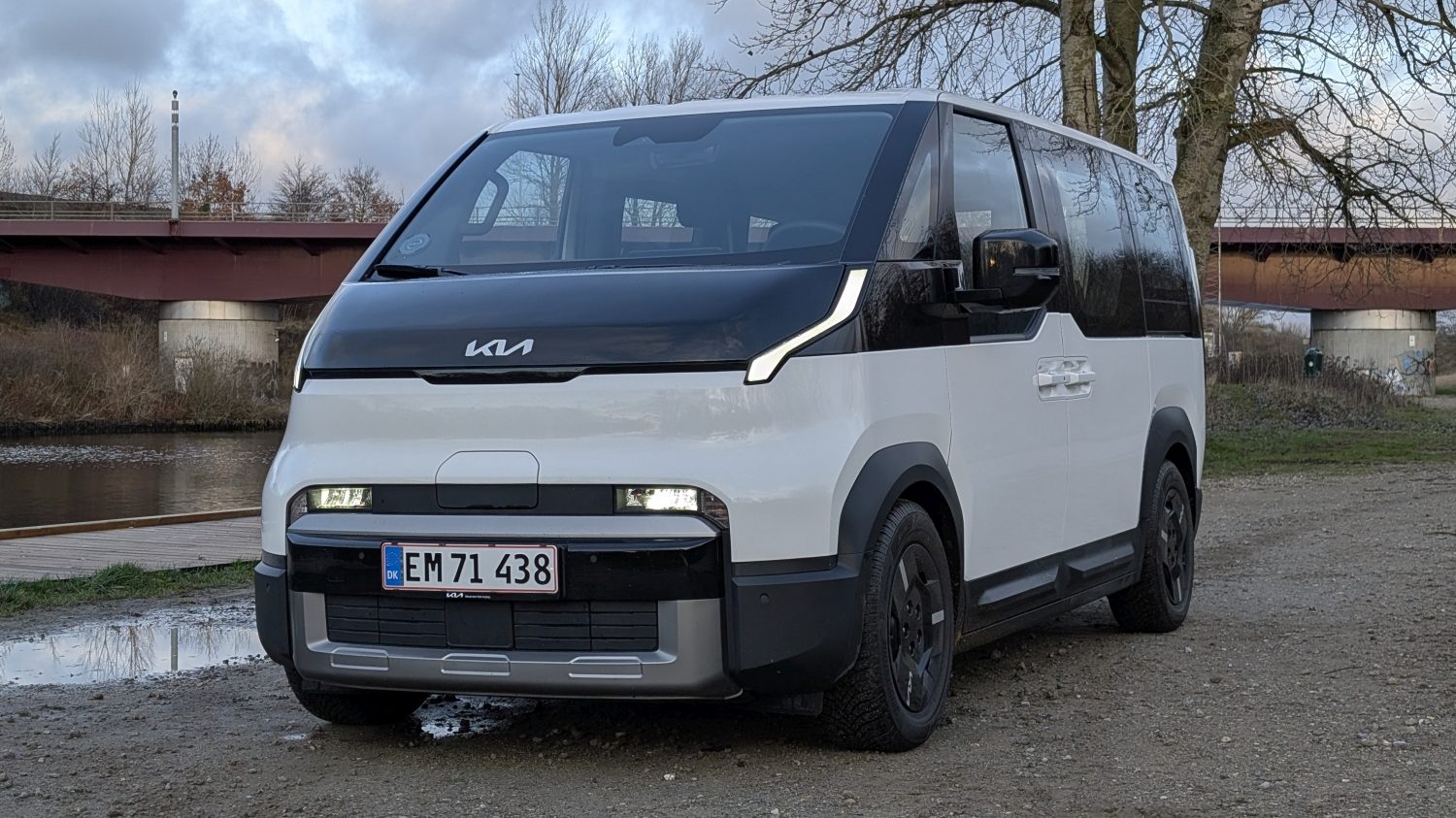Kias elektriske minibus er et uventet kæmpehit i Europa