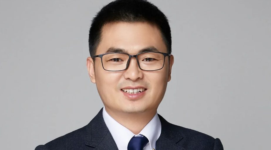 elvis zhou