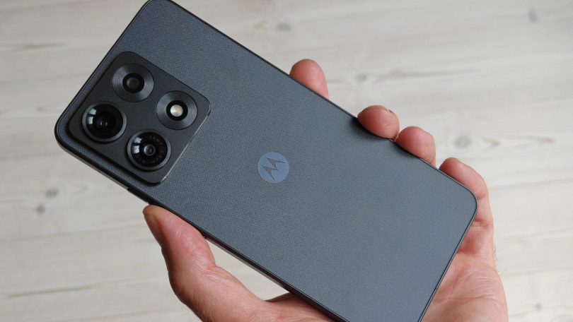 Test af Motorola Edge 70 Max – batteribombe med kræfter