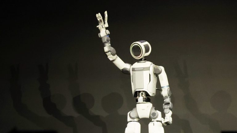 Hyundai vil sælge humanoide robotter hos bilforhandlere