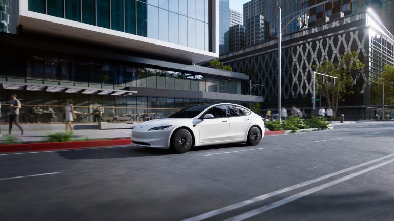 Tesla Model 3 får længere rækkevidde – helt gratis