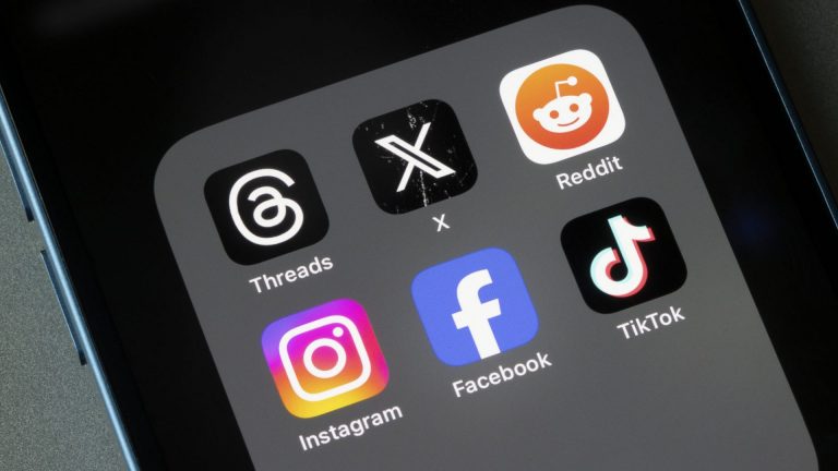 EU vil forbyde sociale medier og AI for børn under 15