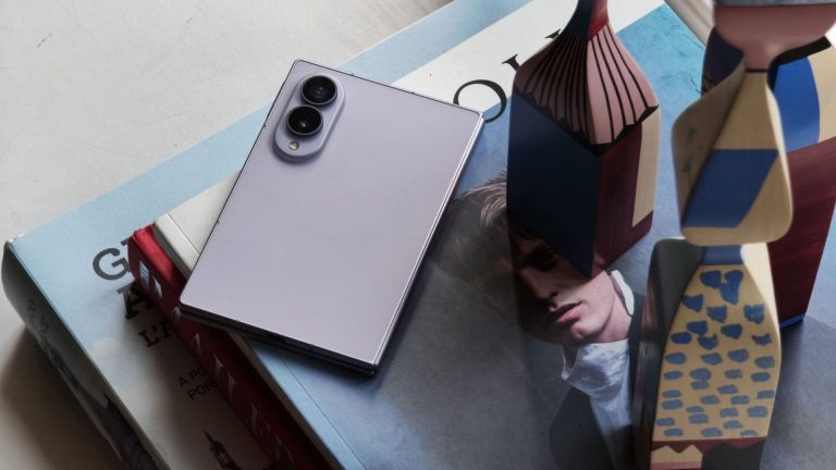 Samsungs nye foldbare mobiler i vildt prisfald