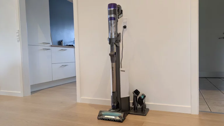 Test af Shark PowerDetect Clean & Empty – den ultimative Dyson-dræber