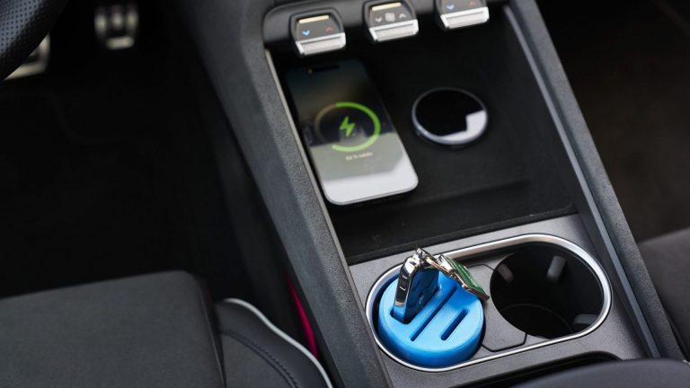 Genial idé fra Skoda til elbiler: Få unikt udstyr næsten gratis
