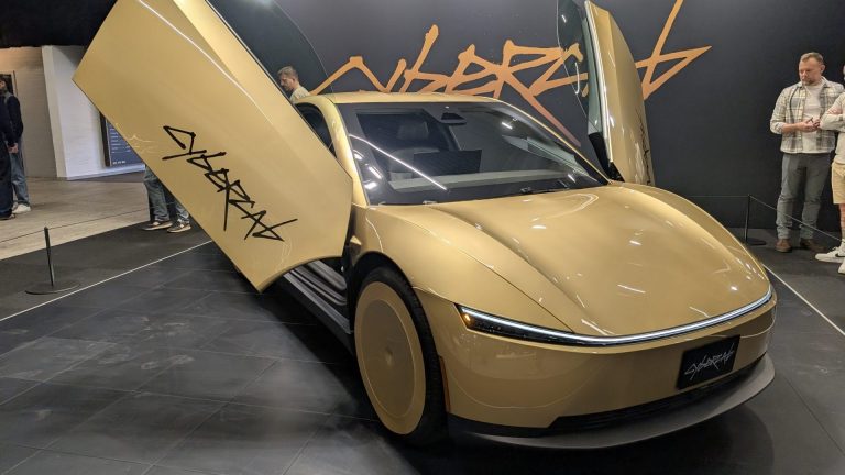 Tesla vil sælge Cybercab, der ikke må køre selv