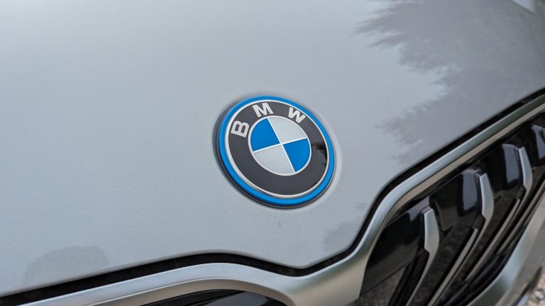 BMW’s vildeste elbil på vej – vælger den sikre vej