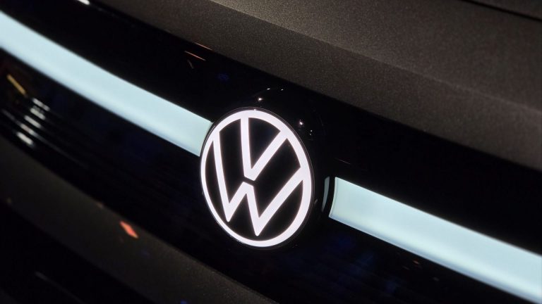 Chokbesked fra VW: Bremser deres vigtigste elbil